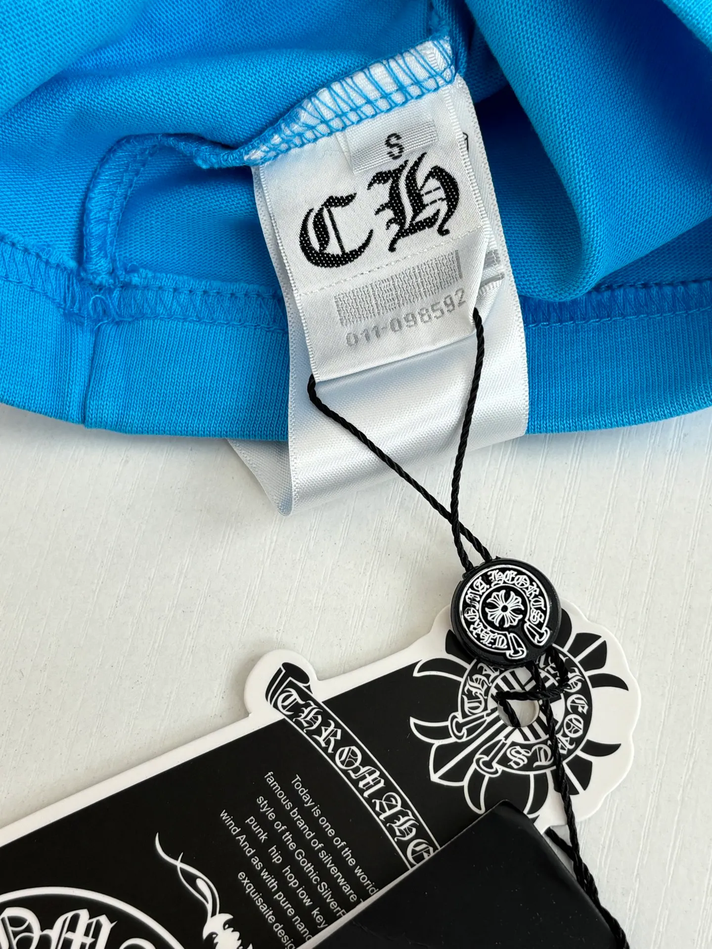 Chrome Herat T ， 、 、 ， ， ， 。 ， ， 、 ， 、 ， Authentic 、 。 「BRAND NEW」 + ， ， ， 、 。 Size：S/M/L/XL